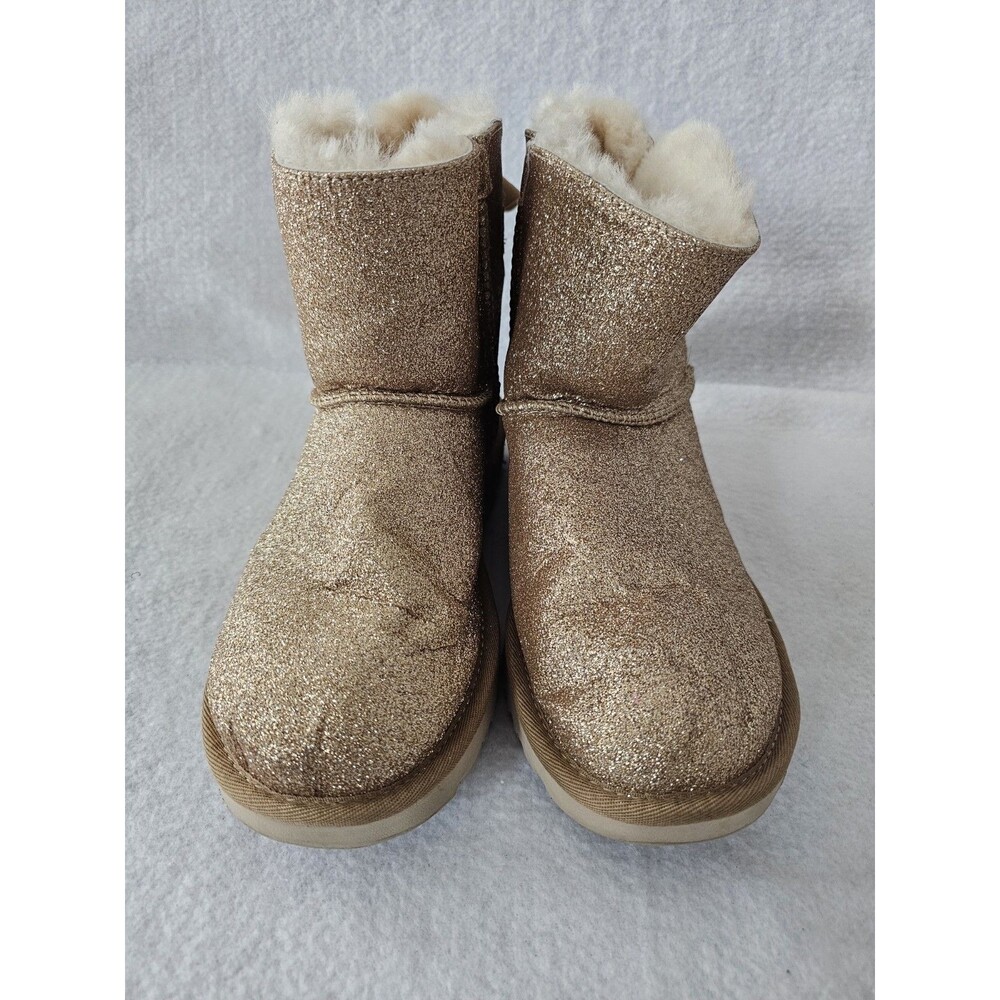 UGG Bailey Bow Sparkle Boots Gold Glitter Womens Size 8 Shearling Lined